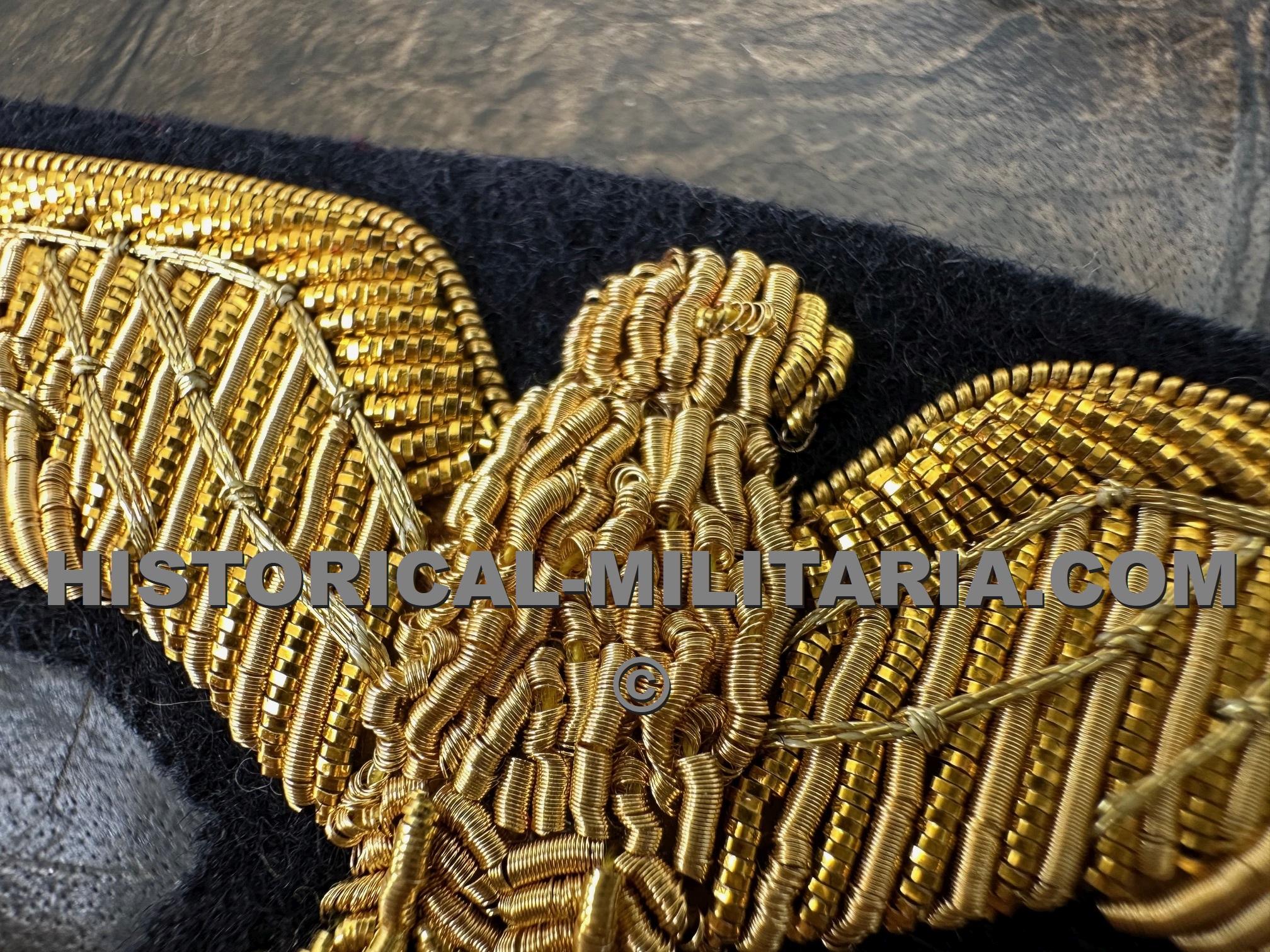 Kriegsmarine Officer breast eagle on dark blue - Brustadler Offizier Kriegsmarine auf dunkelblau - Aquila da Ufficiale Kriegsmarinesu pannp blu - Aigle de poitrine Officier sur bleu foncé Kriegsmarine Officer breast eagle on dark blue - Brustadler Offizier Kriegsmarine auf dunkelblau - Aquila da Ufficiale Kriegsmarinesu pannp blu - Aigle de poitrine Officier sur bleu foncé