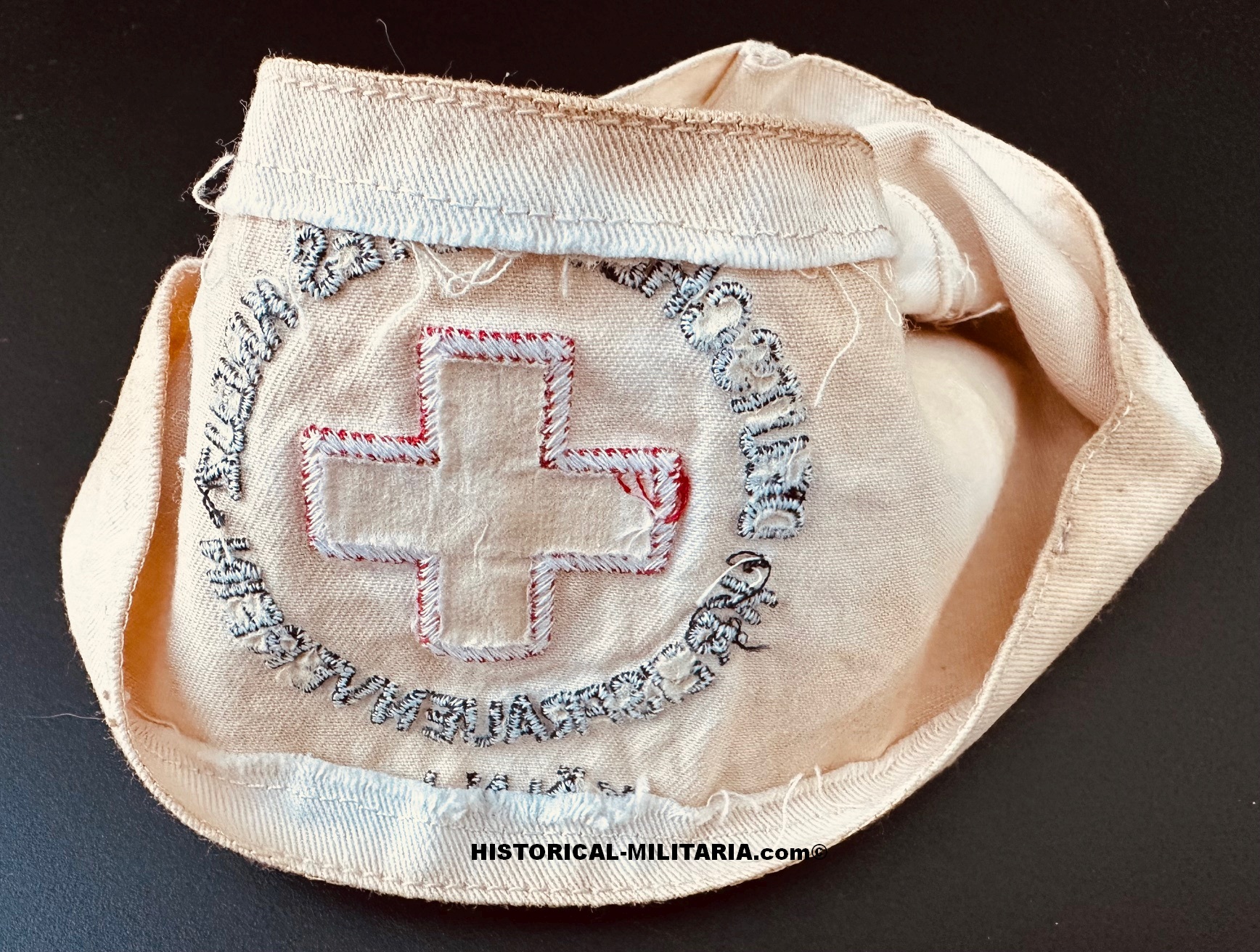 ORIGINAL WH Deutsches Rotes Kreuz DRK Armbinde Kreisfrauenverein stark benutzt Köln-Land - Original German Army heavily worn German Red Cross Armband Köln-Land - Fascia da braccio della Croce Rosso Köln-Land originale ORIGINAL WH Deutsches Rotes Kreuz DRK Armbinde Kreisfrauenverein stark benutzt Köln-Land - Original German Army heavily worn German Red Cross Armband Köln-Land - Fascia da braccio della Croce Rosso Köln-Land originale