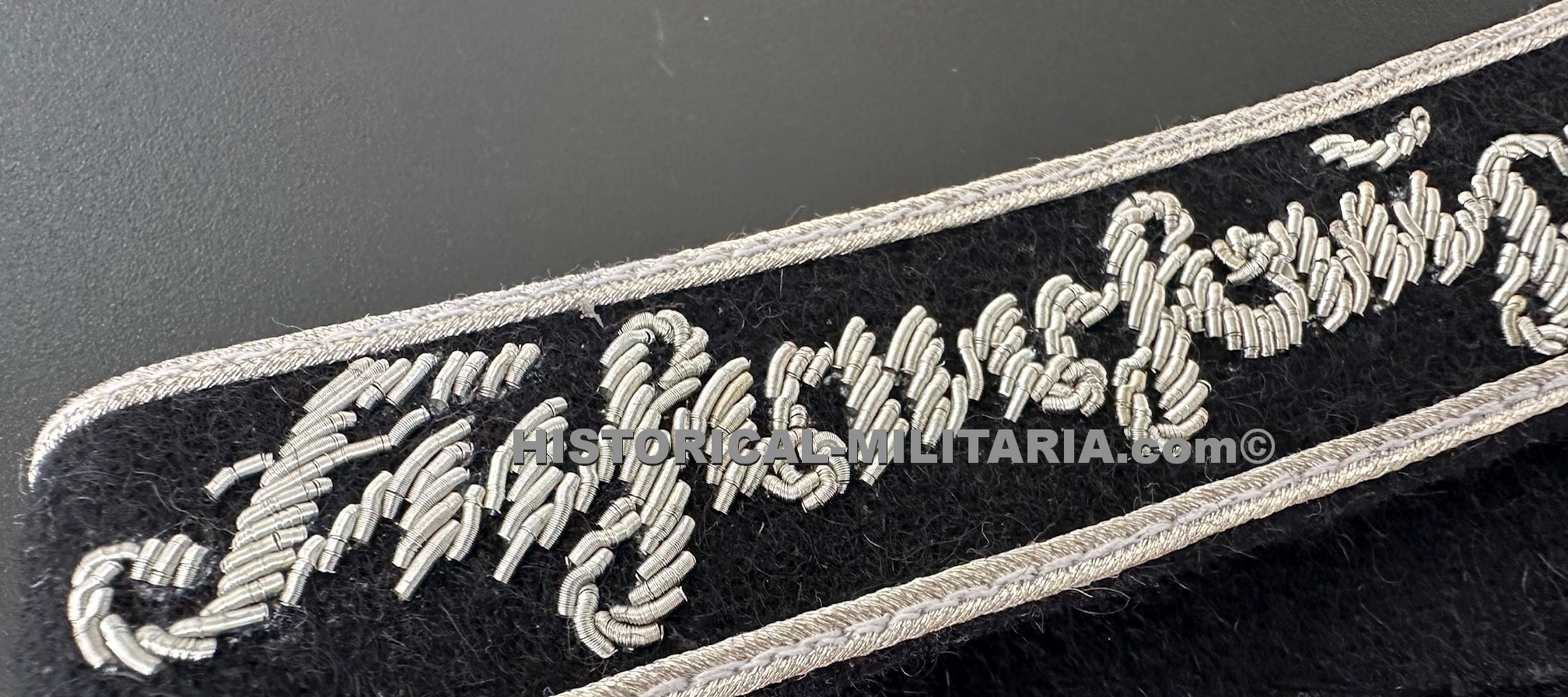 Fuhrerhauptquartier cuff title second pattern in sutterlin script - Führerhauptquartier Ärmelband 2. Model in Sütterlin Schrift - Führerhauptquartier fascia da braccio 2° modello caratteri Sütterlin Fuhrerhauptquartier cuff title second pattern in sutterlin script - Führerhauptquartier Ärmelband 2. Model in Sütterlin Schrift - Führerhauptquartier fascia da braccio 2° modello caratteri Sütterlin