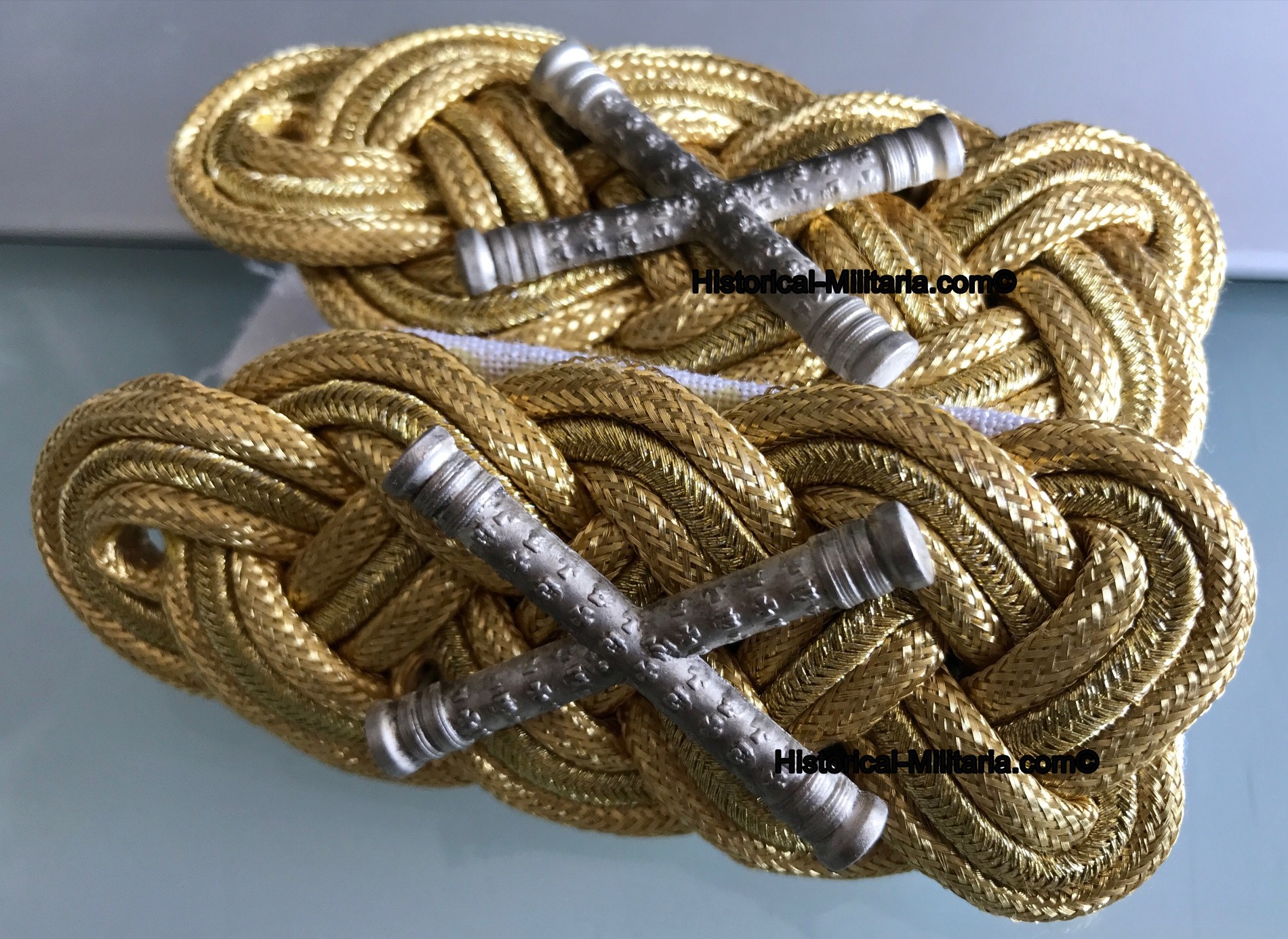 LUFTWAFFE Generalfeldmarschall General Field Marshal Schulterklappen slip-on shoulder boards 2nd pattern - spalline da Feldmaresciallo Generale della Luftwaffe LUFTWAFFE Generalfeldmarschall General Field Marshal Schulterklappen slip-on shoulder boards 2nd pattern - spalline da Feldmaresciallo Generale della Luftwaffe