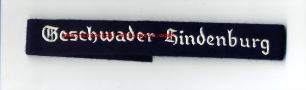Luftwaffe Geschwader Hindenburg EM/ NCO cuff title - Ärmelband Geschwader Hindenburg Mannschaften Unteroffiziere - Fascia da braccio Geschwader Hindenburg per le truppe e sottufficiali Luftwaffe Geschwader Hindenburg EM/ NCO cuff title - Ärmelband Geschwader Hindenburg Mannschaften Unteroffiziere - Fascia da braccio Geschwader Hindenburg per le truppe e sottufficiali