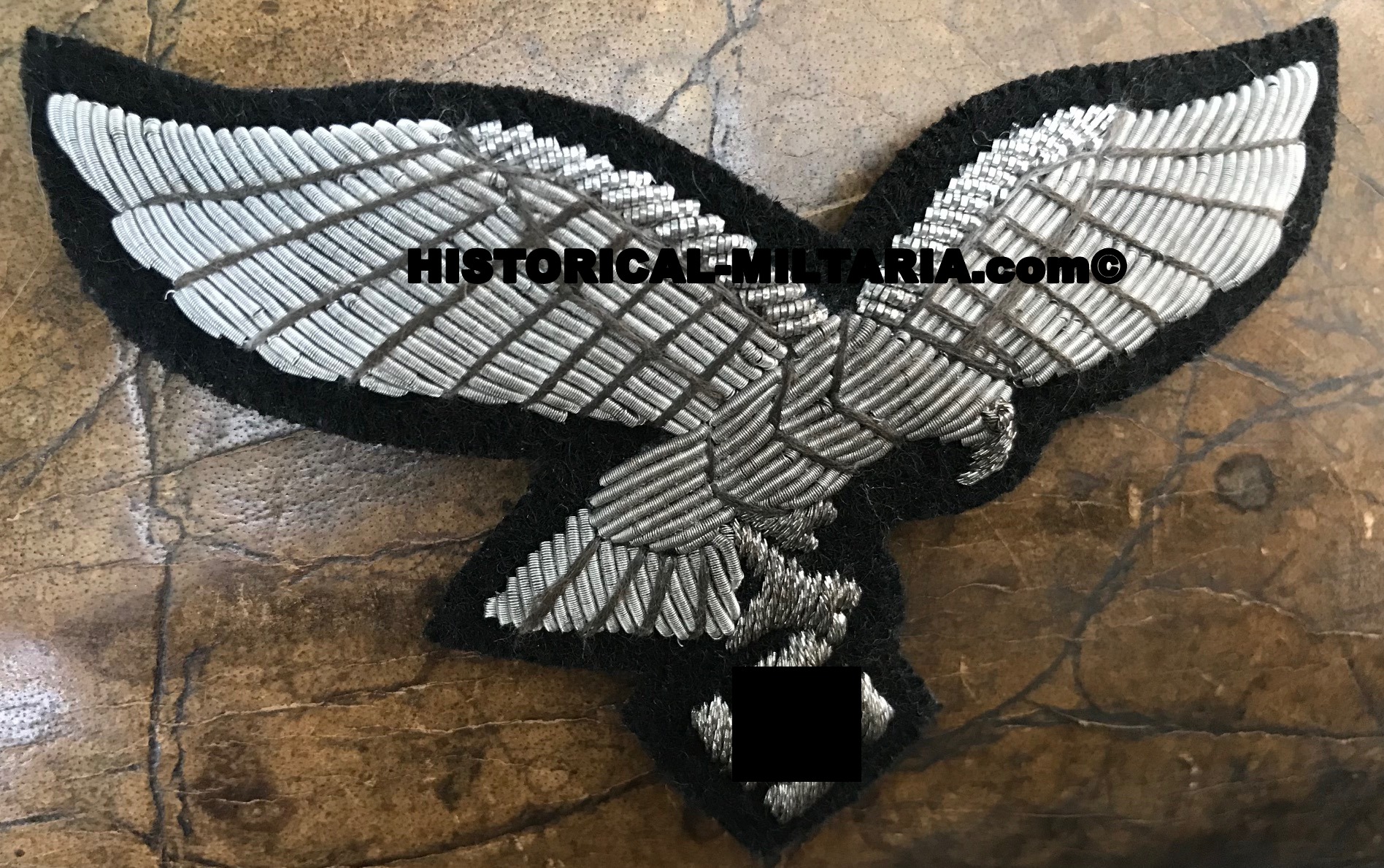 Luftwaffe Fallschirm-Panzer-Division Hermann Göring Officer breast eagle on black antique finish aged - Luftwaffe Offizier Brust Adler schwarz gealtert - Aquila da petto Ufficiale della Luftwaffe Hermann Goring antico Luftwaffe Fallschirm-Panzer-Division Hermann Göring Officer breast eagle on black antique finish aged - Luftwaffe Offizier Brust Adler schwarz gealtert - Aquila da petto Ufficiale della Luftwaffe Hermann Goring antico