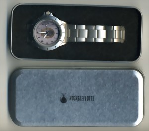 kmcase090-small.jpg