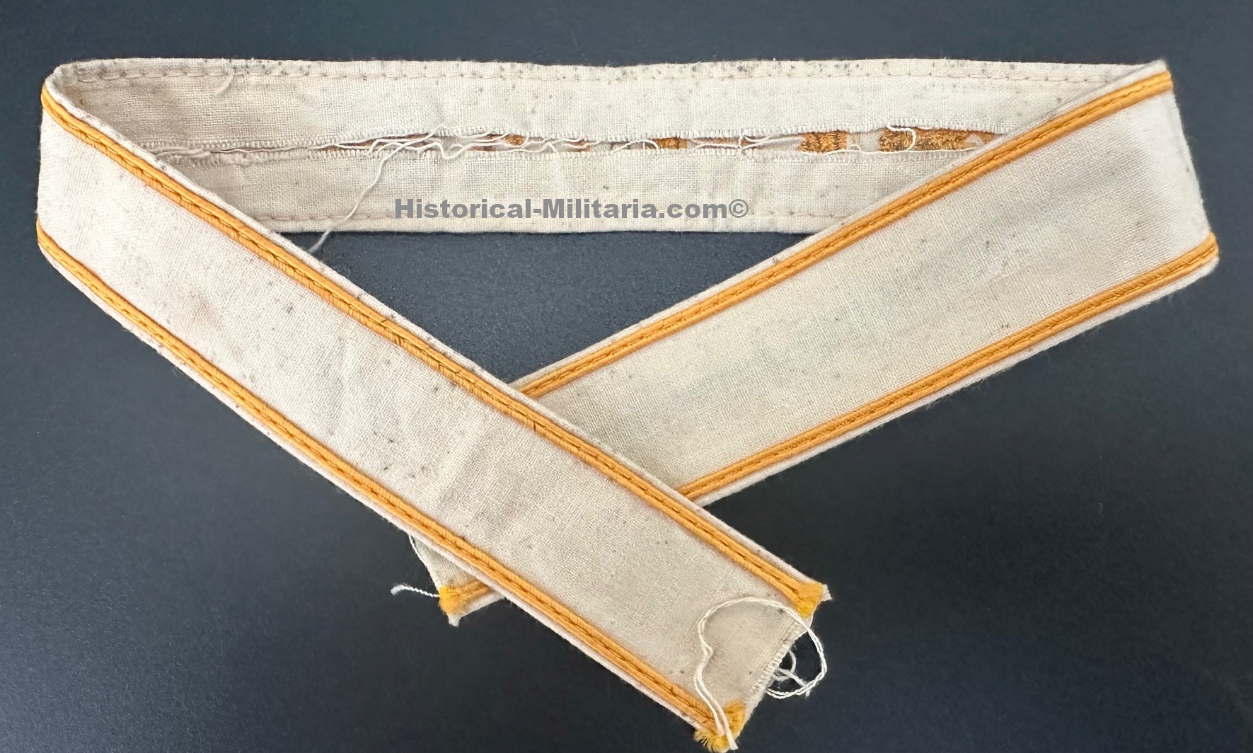 KRETA cuff title machine-embroidered with seven acanthus leaves Old Stock - Kreta Ärmelband maschinengestickt alter Lagerbestand - Fascia da braccio KRETA vecchio stock KRETA cuff title machine-embroidered with seven acanthus leaves Old Stock - Kreta Ärmelband maschinengestickt alter Lagerbestand - Fascia da braccio KRETA vecchio stock