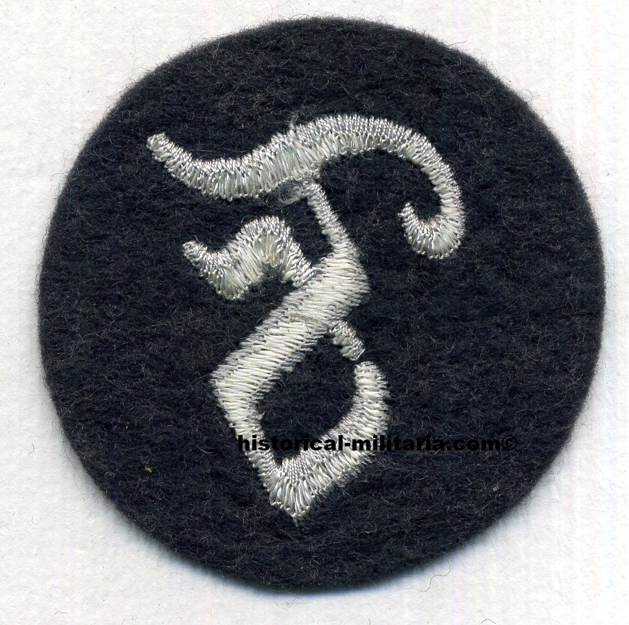 ORIGINAL Luftwaffe Tätigkeitsabzeichen Feuerwerker graublau - Original Lufwaffe Artificer&#39;s Trade Badge on greyblue backing