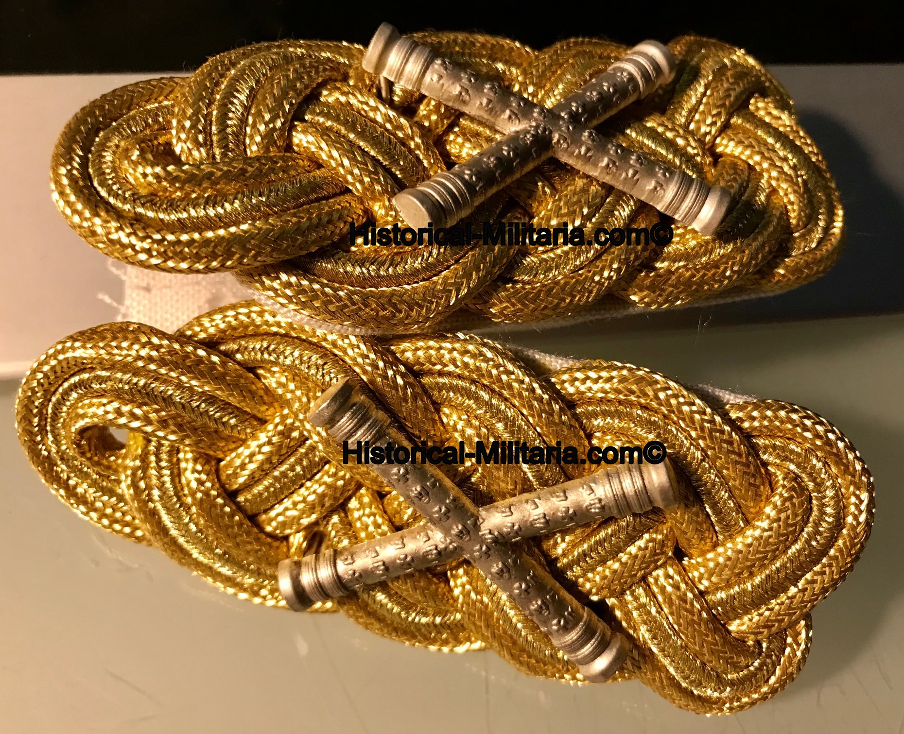 LUFTWAFFE Generalfeldmarschall General Field Marshal Schulterklappen slip-on shoulder boards 2nd pattern - spalline da Feldmaresciallo Generale della Luftwaffe LUFTWAFFE Generalfeldmarschall General Field Marshal Schulterklappen slip-on shoulder boards 2nd pattern - spalline da Feldmaresciallo Generale della Luftwaffe