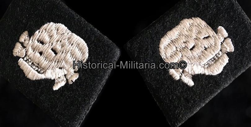 SS-Division Totenkopf - 3. SS-Panzer-Division " Totenkopf " SS-Mann Kragenspiegel Mannschaften + Unterführer - SS-Totenkopf EM/ NCO mirror collar tabs - Mostrine da Truppa e Sottufficiali Divisione SS-Totenkopf SS-Division Totenkopf - 3. SS-Panzer-Division " Totenkopf " SS-Mann Kragenspiegel Mannschaften + Unterführer - SS-Totenkopf EM/ NCO mirror collar tabs - Mostrine da Truppa e Sottufficiali Divisione SS-Totenkopf