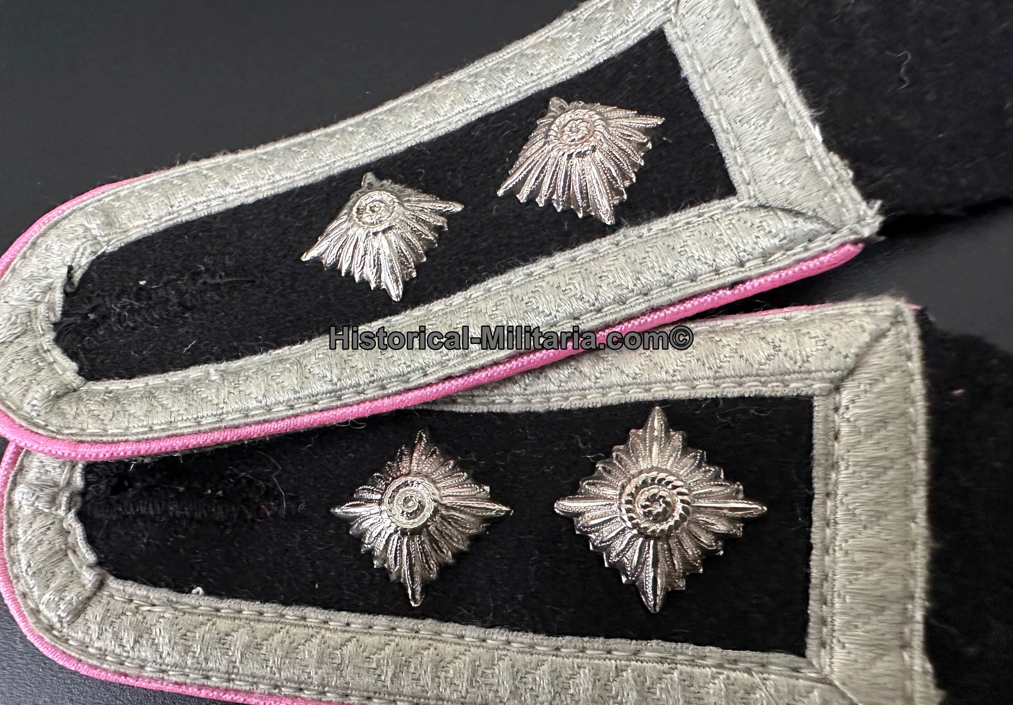 Waffen-SS Panzer SS-Hauptscharführer Schulterklappen - Waffen-SS First Sergeant Tank Troops shoulder straps - Spalline da Maresciallo maggiore truppe corazzate Waffen-SS Hauptscharfuhrer Waffen-SS Panzer SS-Hauptscharführer Schulterklappen - Waffen-SS First Sergeant Tank Troops shoulder straps - Spalline da Maresciallo maggiore truppe corazzate Waffen-SS Hauptscharfuhrer