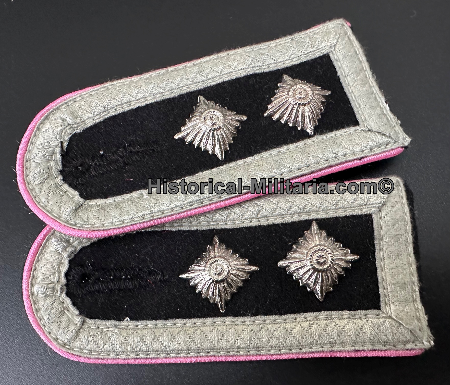 Waffen-SS Panzer SS-Hauptscharführer Schulterklappen - Waffen-SS First Sergeant Tank Troops shoulder straps - Spalline da Maresciallo maggiore truppe corazzate Waffen-SS Hauptscharfuhrer Waffen-SS Panzer SS-Hauptscharführer Schulterklappen - Waffen-SS First Sergeant Tank Troops shoulder straps - Spalline da Maresciallo maggiore truppe corazzate Waffen-SS Hauptscharfuhrer