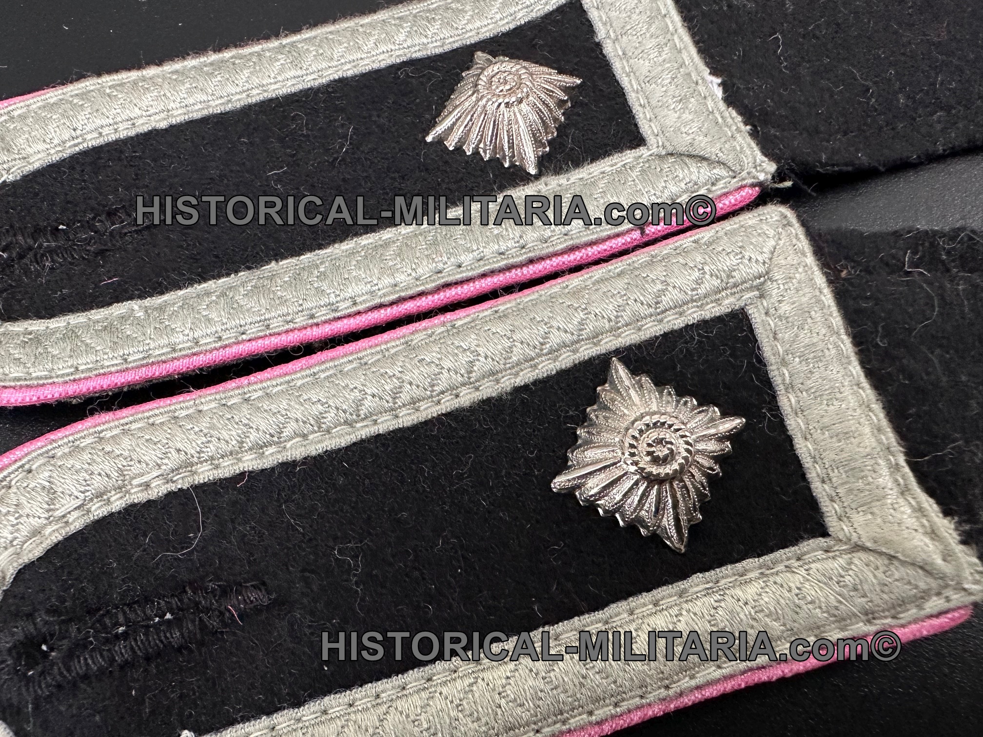 Waffen-SS Panzer SS-Oberscharführer Schulterklappen - Waffen-SS Technical Sergeant Tank Troops shoulder straps - Spalline da Maresciallo truppe corazzate delle Waffen-SS SS-Oberscharfuhrer Waffen-SS Panzer SS-Oberscharführer Schulterklappen - Waffen-SS Technical Sergeant Tank Troops shoulder straps - Spalline da Maresciallo truppe corazzate delle Waffen-SS SS-Oberscharfuhrer
