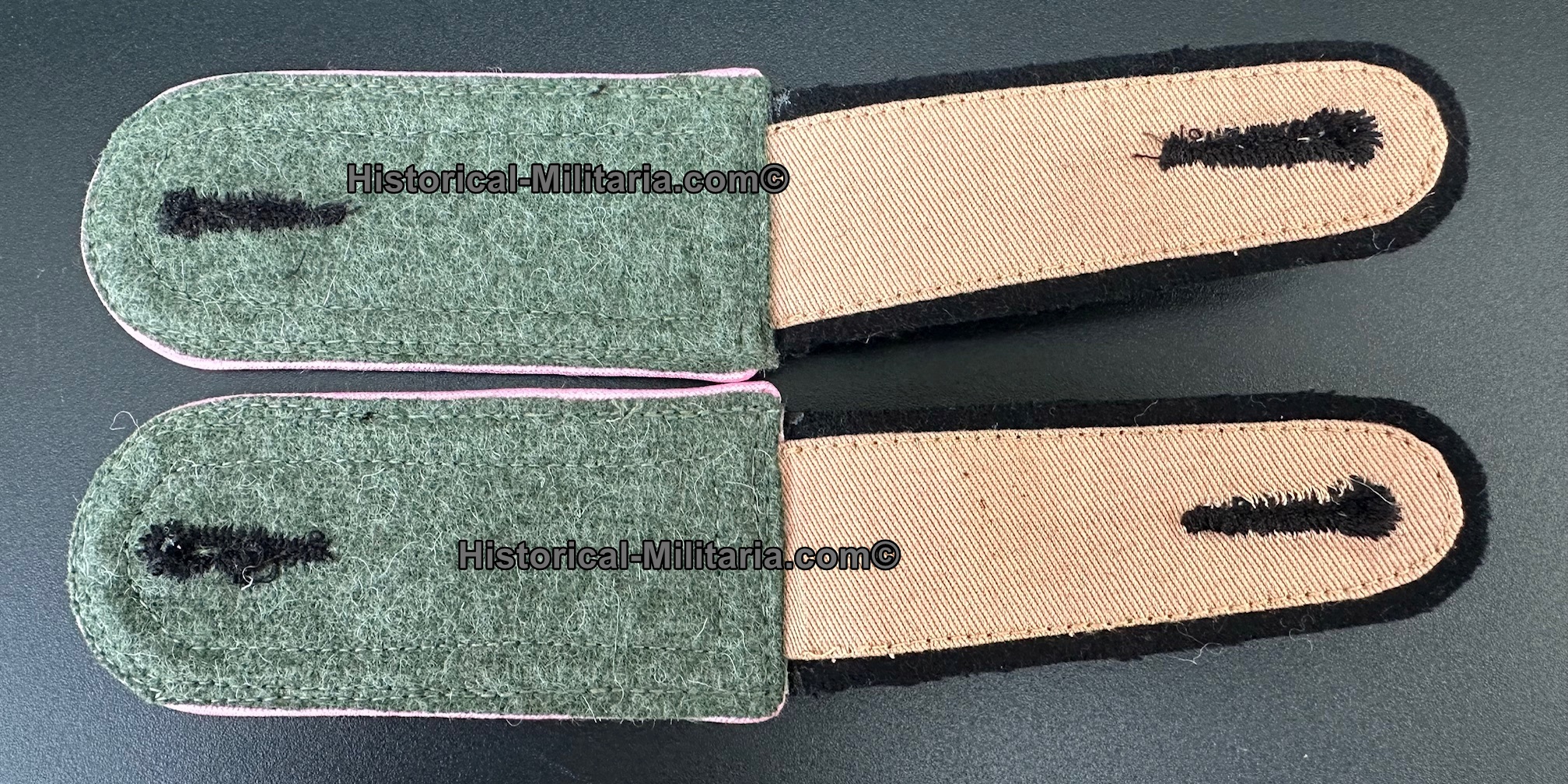 Waffen-SS Panzer SS-Scharführer Schulterklappen - Waffen-SS Staff Sergeant Tank Troops shoulder straps - Spalline da Sergente Maggiore truppe corazzate delle Waffen-SS SS-Scharfuhrer Waffen-SS Panzer SS-Scharführer Schulterklappen - Waffen-SS Staff Sergeant Tank Troops shoulder straps - Spalline da Sergente Maggiore truppe corazzate delle Waffen-SS SS-Scharfuhrer