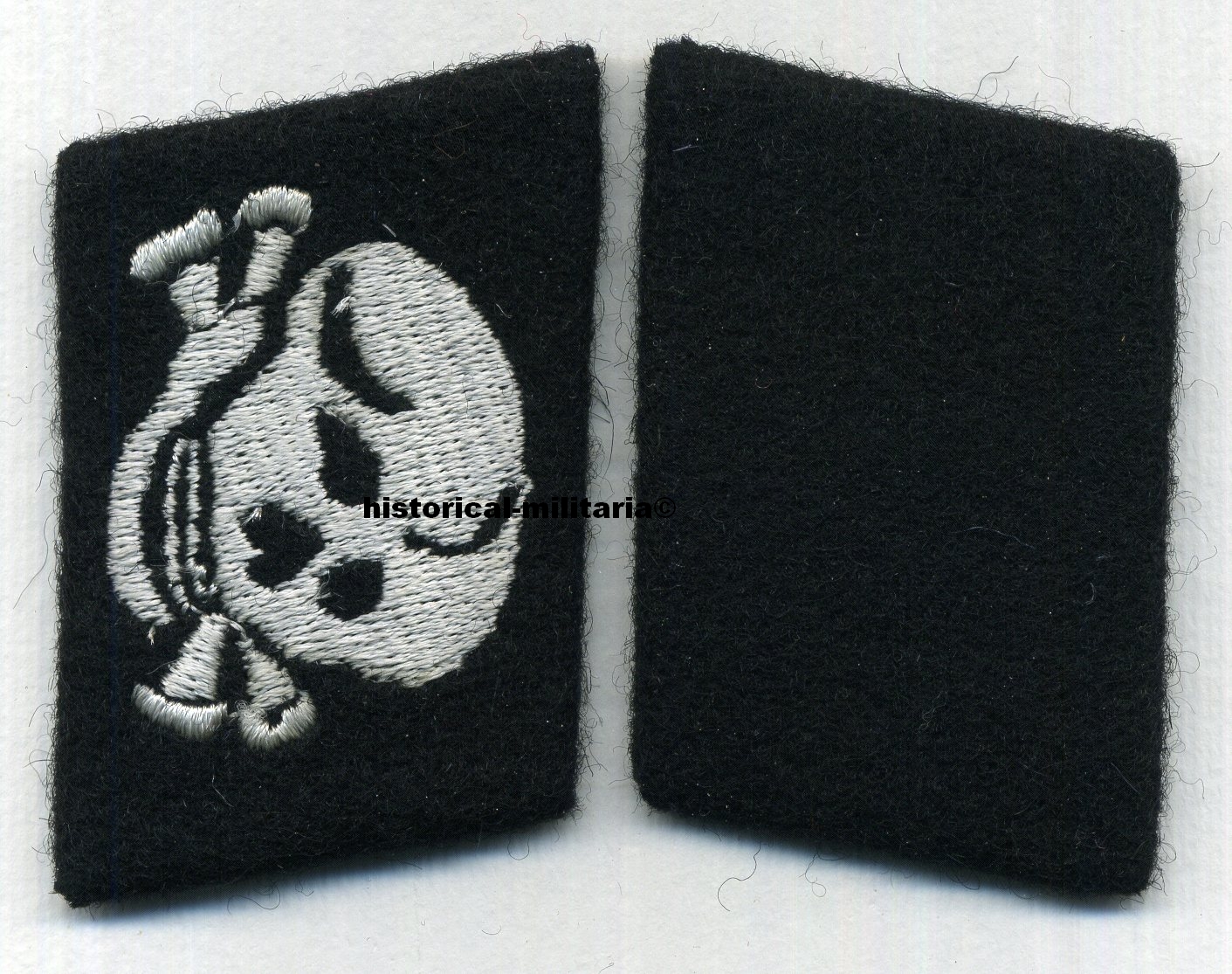SS-Division Totenkopf - 3. SS-Panzer-Division " Totenkopf " SS-Mann Kragenspiegel - SS-Totenkopf Private horizontal collar tabs - Mostrine da Soldato semplice della Divisione SS-Totenkopf tedesca SS-Division Totenkopf - 3. SS-Panzer-Division " Totenkopf " SS-Mann Kragenspiegel - SS-Totenkopf Private horizontal collar tabs - Mostrine da Soldato semplice della Divisione SS-Totenkopf tedesca