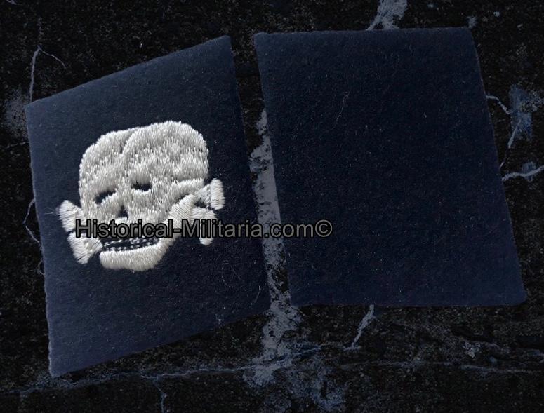 SS-Division Totenkopf - 3. SS-Panzer-Division " Totenkopf " SS-Mann Kragenspiegel - SS-Totenkopf Private vertical collar tabs - Mostrine da Soldato semplice della Divisione SS-Totenkopf tedesca SS-Division Totenkopf - 3. SS-Panzer-Division " Totenkopf " SS-Mann Kragenspiegel - SS-Totenkopf Private vertical collar tabs - Mostrine da Soldato semplice della Divisione SS-Totenkopf tedesca